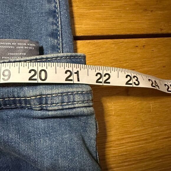 NWT torrid luxe skinny jeans 24 - Picture 5 of 10